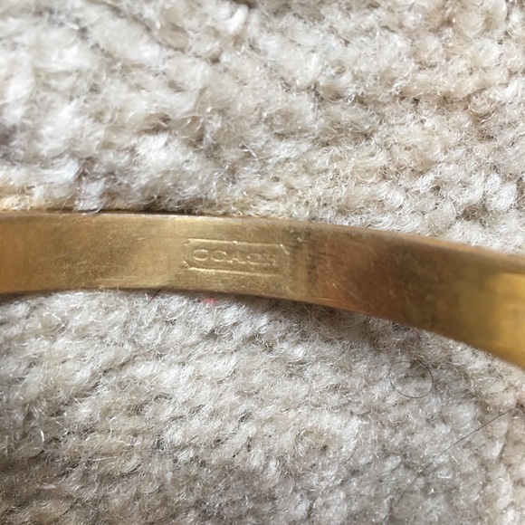 Authentic Coach white bangle with gold hearts - Picture 3 of 3